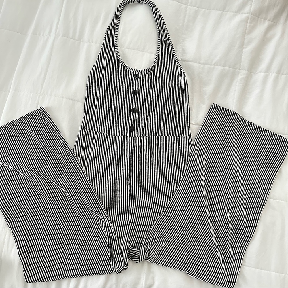 Soft halter jumpsuit (culotte length)